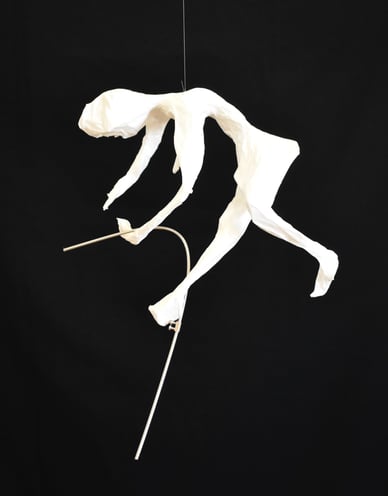 mobile sculpture papier personnage mouvement