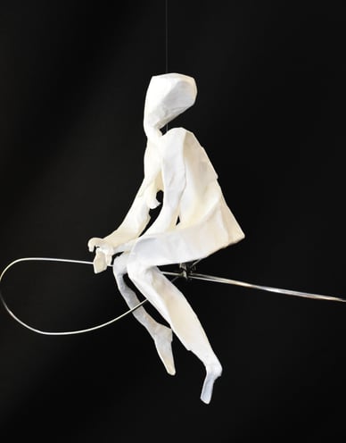 mobile sculpture papier personnage mouvement