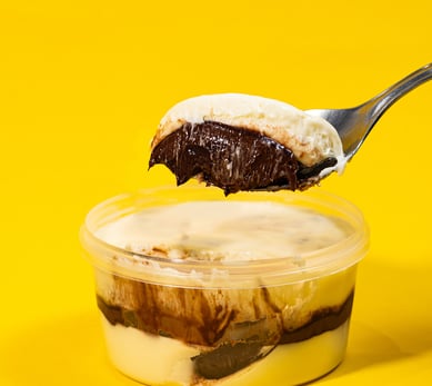 Pavê de Ninho Com Nutela Sr. Ogro, colherada no Pave, cremoso, sabor inconfundível