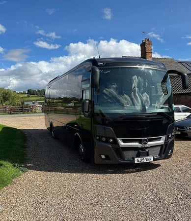 Luxury Coach In Canterbury