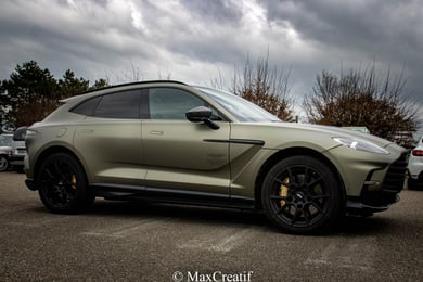 Aston Martin DBX