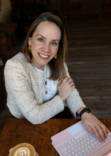 Elsa Silva Writer