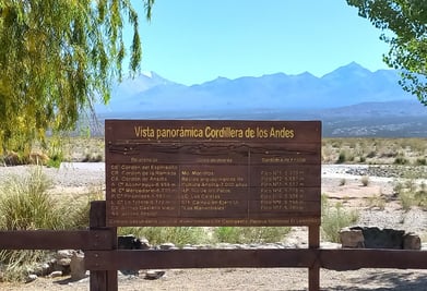 a sign that says vista vista vista vista