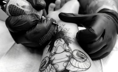 tatuiravimas, tattooing, tattoo artist , artist nikita tattoo, tattoo process, tattooing