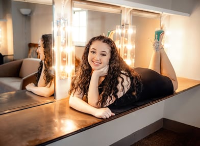 Hershey PA Senior Picture Photographer. Senior Pictures at Hershey Theater