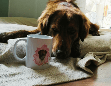 Johnny mit Tasse