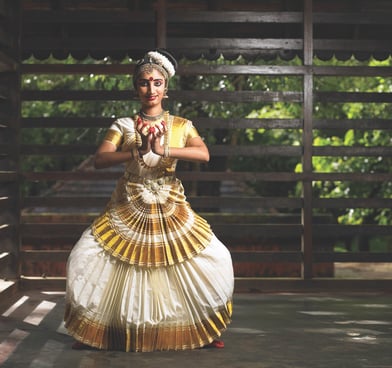 Mohiniyattam is an Indian classical dance form originating from the state of Kerala. 