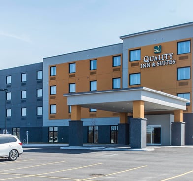 Quality Inn & Suites Kingston Exterior