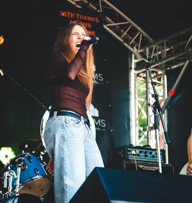 Blanka Gradziel singer Refuge