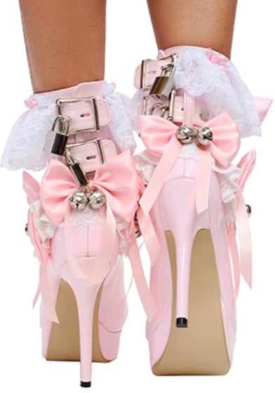 Sissy exposure