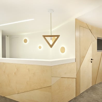 Εσωτερική διακόσμηση ιατρείου solid surfaces