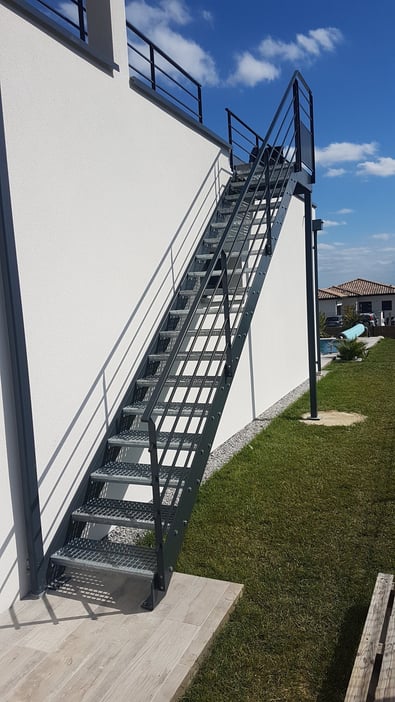 Escalier droit à Bessières