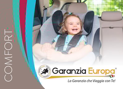 garanzia europa confort bambino che sorride dentro un auto