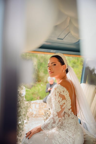 Bride portrait at the Quinta do Roseiral Ericeira