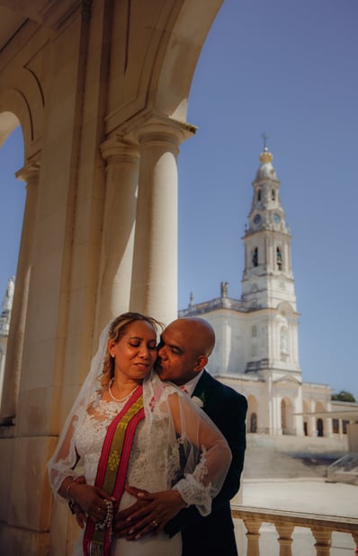 wedding portrait at Fátima Sanctuary