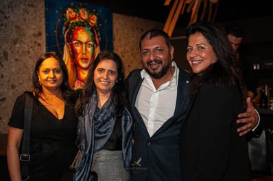 Friends enjoying an event at Coletivo 284