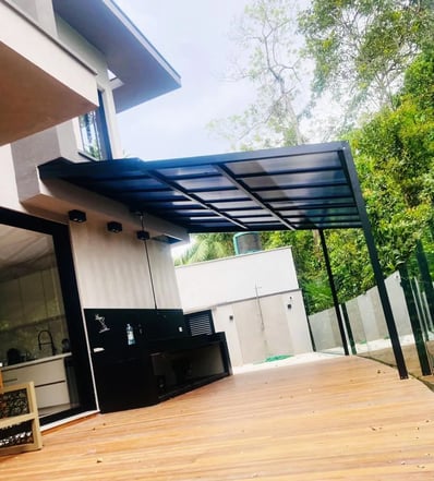 Cobertura Fixa em Policarbonato Alveolar