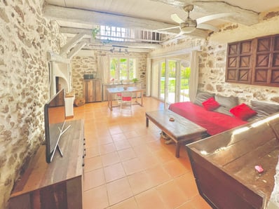 Grand salon lumineux villa Puget-sur-Argens Photographe immobilier Toulon