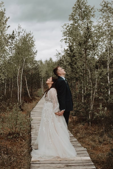 Vestuvių fotografė Ieva Vos- reportažinė vestuvių fotosesija