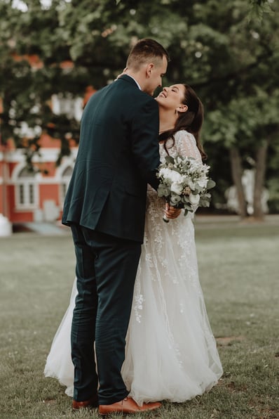 Vestuvių fotografė Ieva Vos- reportažinė vestuvių fotosesija