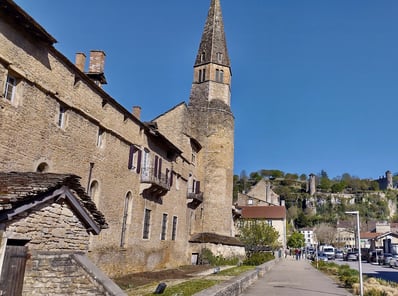 Crémieu église Saint jean Baptiste 38 France 