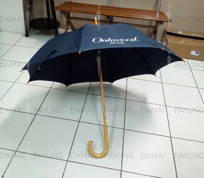 Payung promosi polos tongkat kayu oakwood