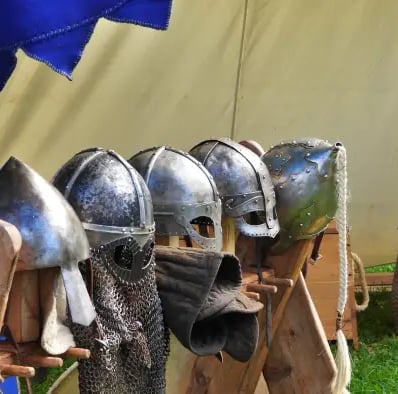 Festival Celtique, casques.