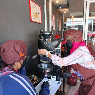 pelatihan sangrai kopi pontianak, pelatihan roaster pontianak, pelatihan sangrai kopi gratis, pelatihan roaster gratis