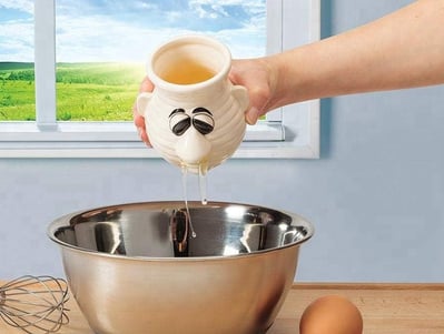 Gross but funny nose-shaped egg separator kitchen tool