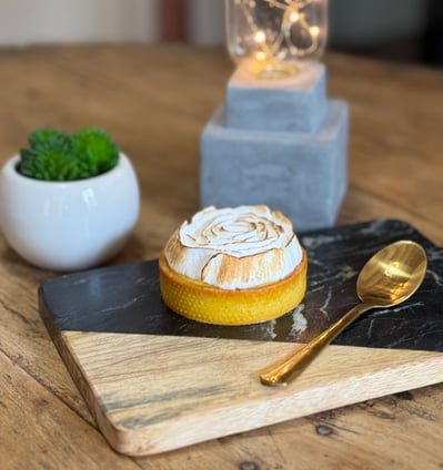 Tarte à la rhubarbe meringuée