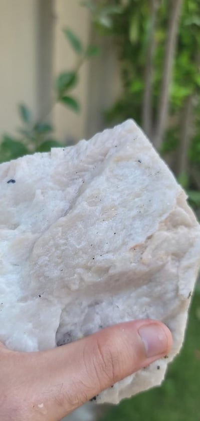 Premium Potash Feldspar (K₂O 12–13%) – Ideal for Ceramics, Glass & Welding rodes