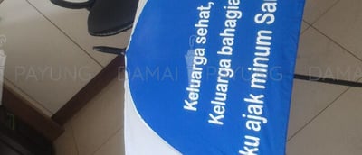payung promosi polos fiber biru putih detail gambar 2