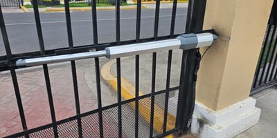 Automatización vehicular pivus 300 marca SEG