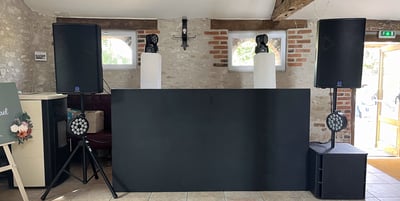 DJ booth soirée privée