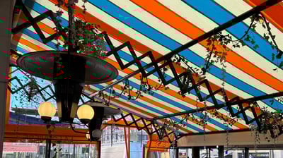 STORES À CROISILLONS
