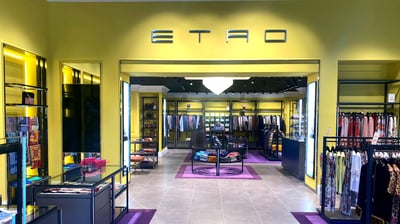 Interno store Etro Italia, progetto retail realizzato da BRB Engineering srl