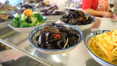 refeição, comida saudável como vegetais e salada