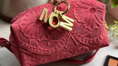 Personalized leather makeup bag for mom - Personalized Mother's Day gift