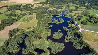 Kirkilų karstiniai ežerai