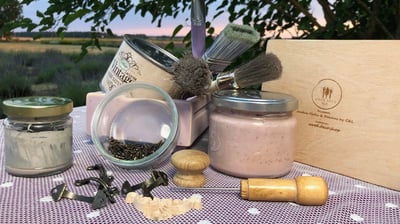 Kūrybinės dirbtuvėlės. Medžio dekoravimas Shabby Chic stiliumi