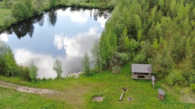 Trys kalnelė poilsiavietė