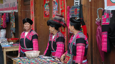 traditional women and crafts at Huangluo Yao Village, China