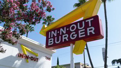 Devanture du Fast Food "In-n-out Burger"