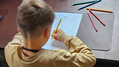 vaikas turintis disleksiją mokosi lietuvių kalbos