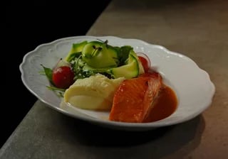 salmon-avocado-salad