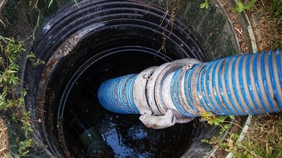 INSPECCIÓN Y LIMPIEZA DE FOSAS SÉPTICAS