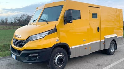 Інкасаторський фургон Iveco Daily з посиленою бронею, виготовлений в Італії