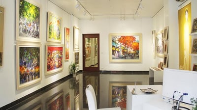 Hana Nguyen de Blue gallery