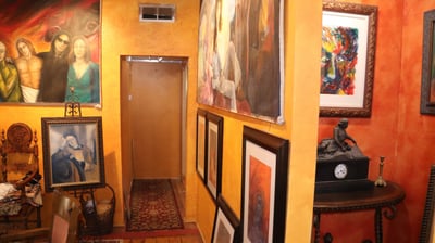 MEEa Art Museum/Gallery MEEa Unusuals & MEEa Gifts