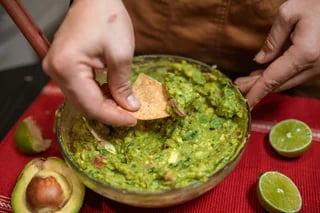 easiest-meals-for-camping-guacamole-dip
